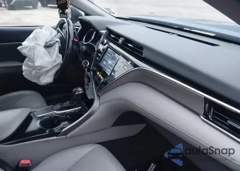 2018 Toyota Camry Se from USA, damaged, VIN 4T1B11HK0JU081931